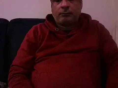 Snapshot of desipapaxxx chatting on 01.31.25 desipapaxxx online show from 01.31.25