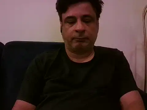 Snapshot of desipapaxxx chatting on 02.04.25 desipapaxxx online show from 02.04.25