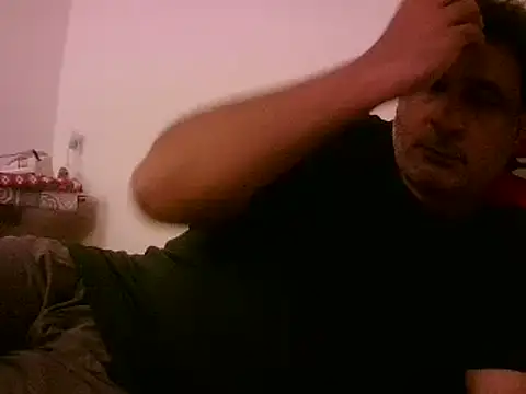 Snapshot of desipapaxxx chatting on 02.16.25 desipapaxxx online show from 02.16.25