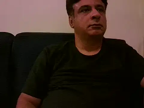 Snapshot of desipapaxxx chatting on 02.17.25 desipapaxxx online show from 02.17.25