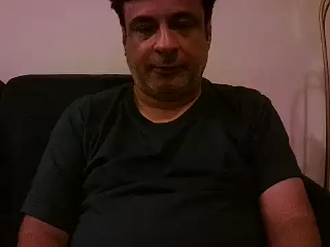 Snapshot of desipapaxxx chatting on 02.27.25 desipapaxxx online show from 02.27.25
