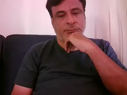 Snapshot of desipapaxxx chatting on 03.06.25 desipapaxxx online show from 03.06.25
