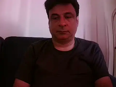 Snapshot of desipapaxxx chatting on 03.21.25 desipapaxxx online show from 03.21.25
