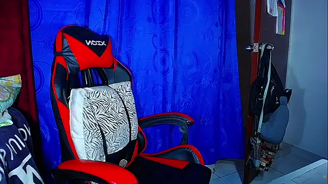 DanisaBrown online show from 02.12.26