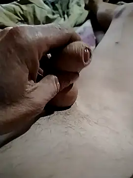 Snapshot of trraaa chatting on 10.15.25 trraaa online show from 10.15.25