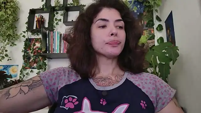 Snapshot of TaliMajesty chatting on 06.28.26 TaliMajesty online show from 06.28.26