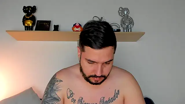 camilo restrepo21 online show from 01.05.25