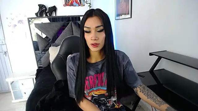 Salo hot04 online show from 10.04.25