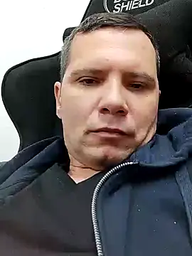 Snapshot of Lucy_1_roso chatting on 12.03.24 Lucy 1 roso online show from 12.03.24