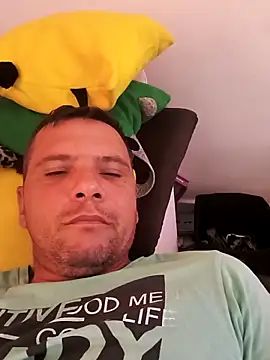 Snapshot of Lucy_1_roso chatting on 09.17.25 Lucy 1 roso online show from 09.17.25