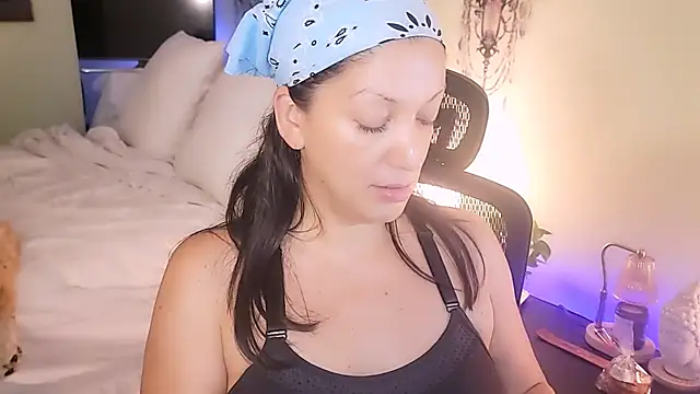 Wonderful Woman online show from 09.18.25