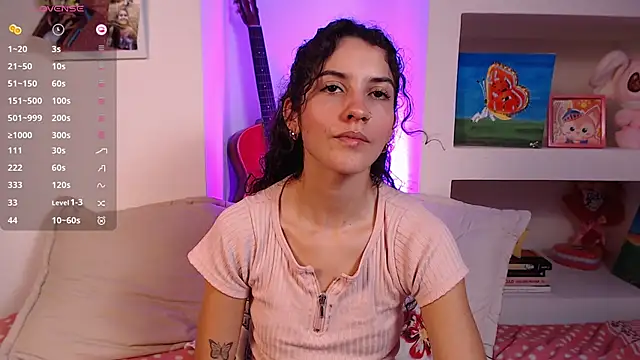 Snapshot of lailypink chatting on 09.22.25 lailypink online show from 09.22.25