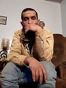 Snapshot of theeeegodv5 chatting on 12.23.24 theeeegodv5 online show from 12.23.24