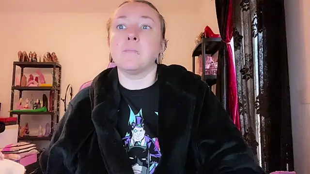 kisicaxx online show from 12.04.25