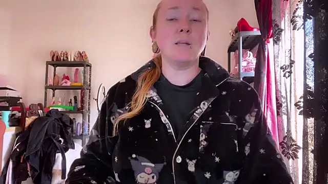 kisicaxx online show from 02.20.26