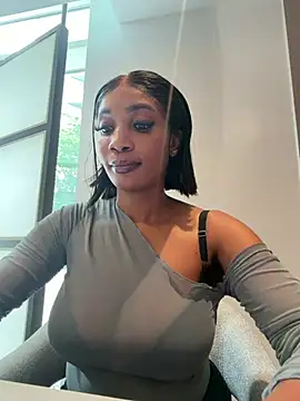   Nessa   online show from 06.06.26
