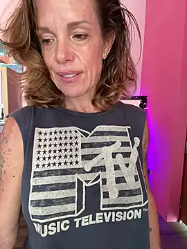 mommyselenafit  online show from 04.16.26