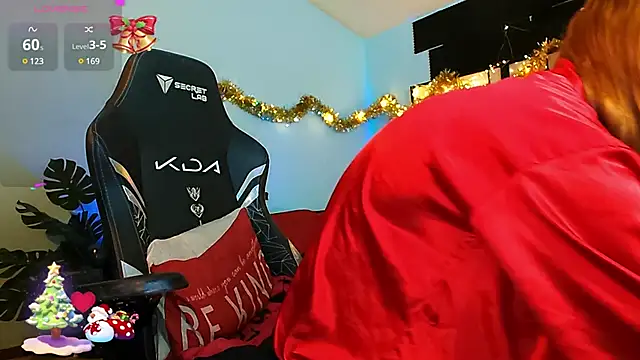 MissEmberSkye online show from 12.20.24