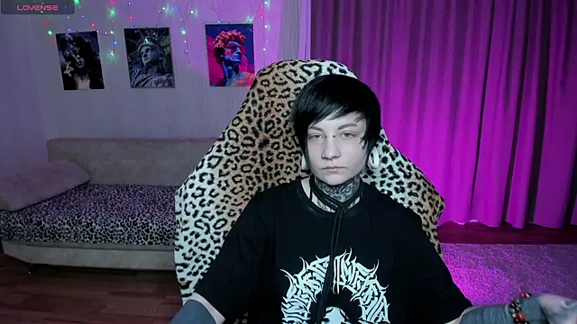 acid trip1l online show from 03.04.25
