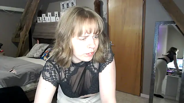 Snapshot of MissGirly chatting on 02.20.25 MissGirly online show from 02.20.25