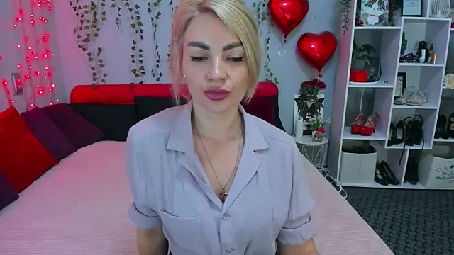 LunaBellucci online show from 03.20.26