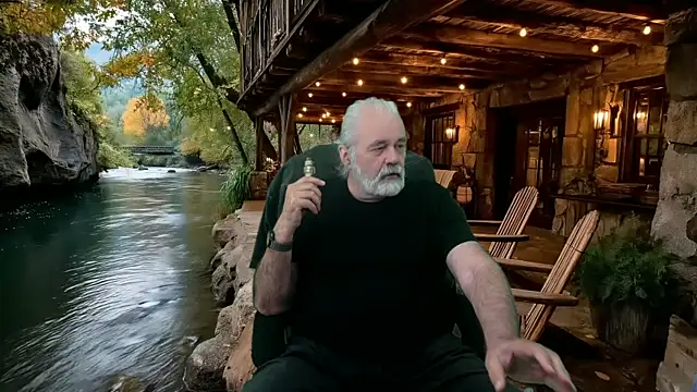 Snapshot of madriano chatting on 05.19.26 madriano online show from 05.19.26