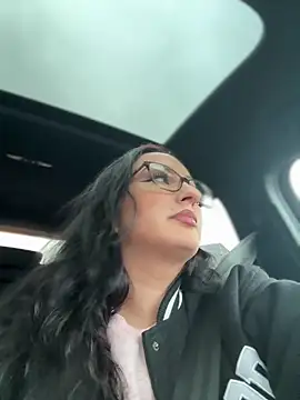 Snapshot of itsCassie chatting on 01.20.25 itsCassie online show from 01.20.25