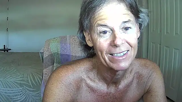 Snapshot of nakeedcowboi65 chatting on 06.11.26 nakeedcowboi65 online show from 06.11.26