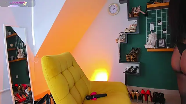 Ashley leon  online show from 02.13.26