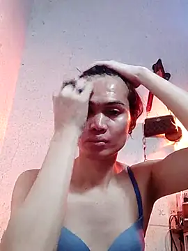 QueenSoreal online show from 02.24.25