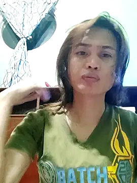 Snapshot of QueenSoreal chatting on 02.26.26 QueenSoreal online show from 02.26.26