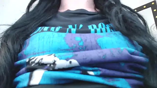 Snapshot of Evelyn_Sheeran chatting on 09.16.25 Evelyn Sheeran online show from 09.16.25