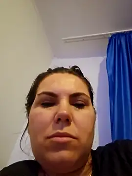 Snapshot of FeliciaKrige chatting on 01.24.25 FeliciaKrige online show from 01.24.25