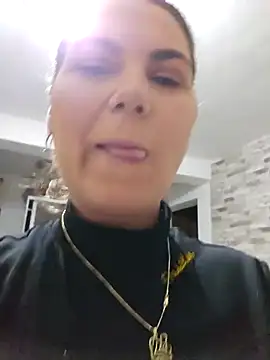 Snapshot of FeliciaKrige chatting on 02.05.25 FeliciaKrige online show from 02.05.25