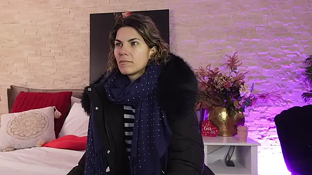 Snapshot of FeliciaKrige chatting on 02.19.26 FeliciaKrige online show from 02.19.26