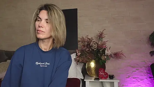 FeliciaKrige online show from 03.03.26