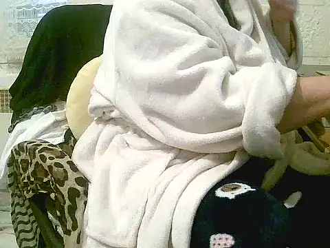 Snapshot of douceur63 chatting on 02.12.26 douceur63 online show from 02.12.26