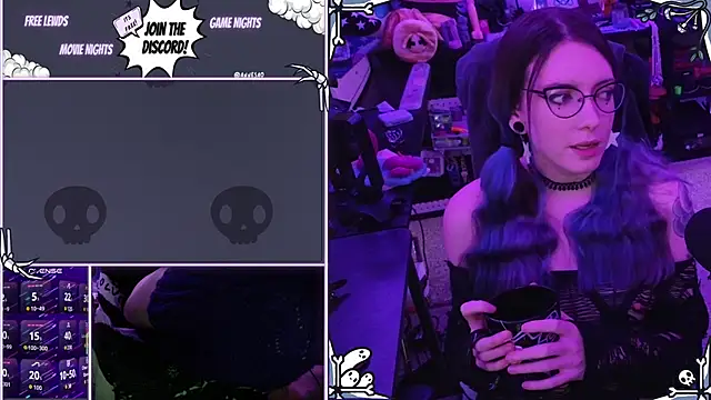 Snapshot of AnneSao chatting on 09.26.25 AnneSao online show from 09.26.25