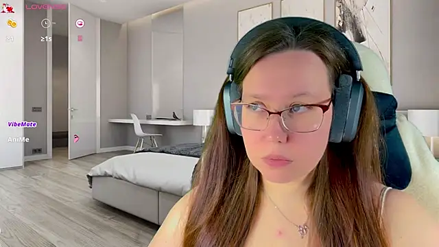 Victoria Romans online show from 04.08.26