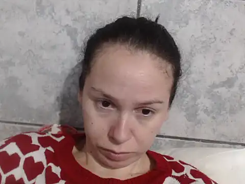 Snapshot of Venusluxodomme chatting on 10.10.25 Venusluxodomme online show from 10.10.25