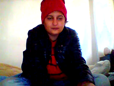 Snapshot of flowerlauren chatting on 10.29.25 flowerlauren online show from 10.29.25