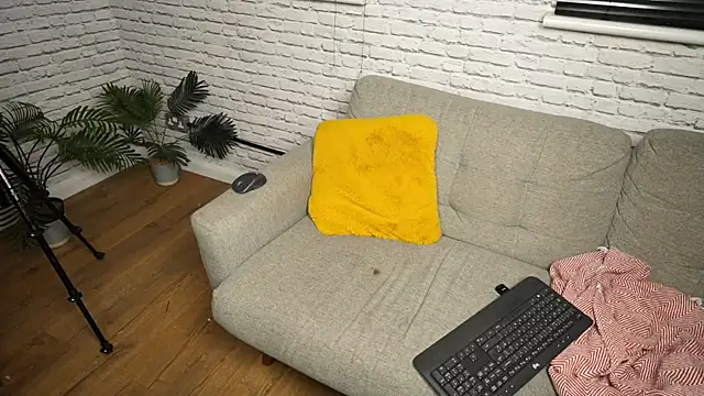 JessicaNylonQueen online show from 01.31.25