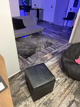 Victoria14  online show from 11.28.25