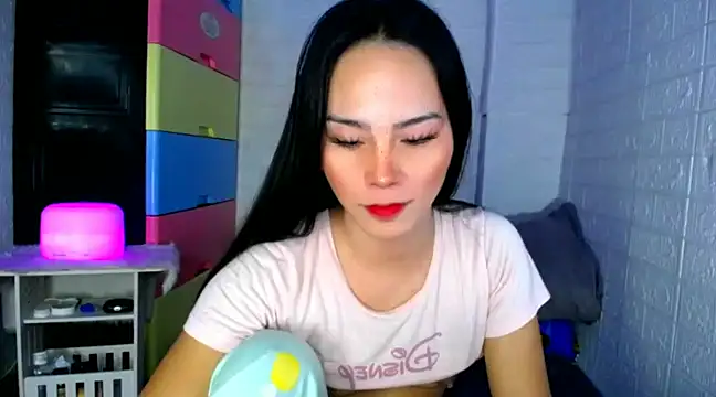 urnaughtydolly69 online show from 12.20.24