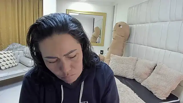 gaby trent online show from 12.17.25