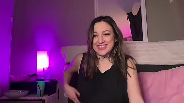 CrazyKittenMeow online show from 02.25.25
