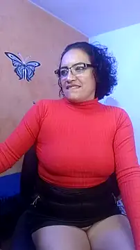 Snapshot of scarlet_wet chatting on 03.23.25 scarlet wet online show from 03.23.25