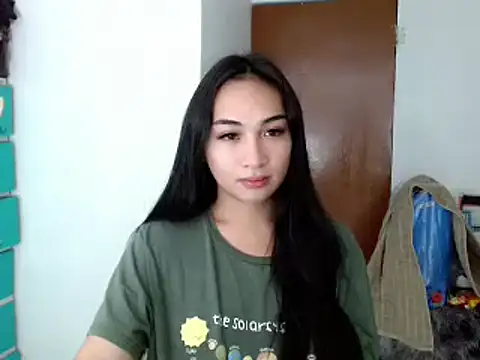 SweetLilly 18 online show from 12.14.24