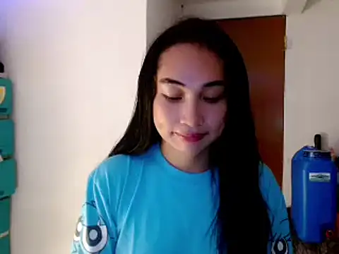 SweetLilly 18 online show from 01.06.25