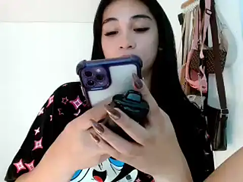 SweetLilly 18 online show from 02.19.25